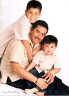 20062010 José Luis Palomares Gueta hoy celebra el Día del Padre junto a sus hijos José Luis y Luis Ángel Palomares Saldaña.