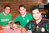23062010 Comenzales. Alejandro Perea, Jorge Olguín y Antonio Perea.