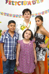 25062010 Francisco Tinoco y Dora Castro con los niños Deborah, Pamela, Lía y Ricardo.