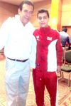 27062010 Luis Roberto Romero Rivera quien pertenece a la Selección Olímpica modalidad Tao Kwan Do con el Gobernador Humberto Moreira Valdez.