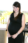 Silvia Leal de De Anda espera bebé.