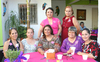 05072010 María Alma Arguijo Gamiochipi en su festejo prenupcial junto a: Nancy González, Fátima Bautista, Sofía García, Perlita Saldaña y Alejandra Domínguez.