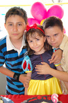 29072010 Los hermanos Vanessa, Juan Gerardo y Michelle Emanuelle Batres Pizaña.