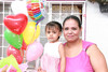 05082010 Marijose Ramírez Montaya junto a su mamá Lily Ramírez en su fiesta de cinco años de edad.