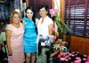 13082010 Marcela acompañada de su mamá señora Tere Carranza de Garza y su futura suegra señora Tere Rodela de Salazar, anfitrionas de su festejo prenupcial.