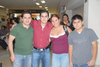 16082010 México, DF. Jorge Villa fue recibido con gran gusto por Lizeth, Jorge y Ale Nava.