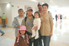 18082010  Torreón. Juan Bosco llegó a la ciudad proveniente de la Ciudad de México y fue recibido por Lorena Safa.
