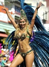 Algunas de las compañías  interpretaron una imitación digna carnaval de Río.
