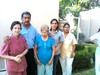 29082010 Olguita, Esperanza, Lupita y Leticia junto a personal de la estancia.