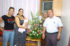 04092010 Andrea junto a sus papás Julio González y María Dolores Mora y su abuelito Celedonio Mora Medina.