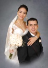Ing. Ana Luisa Muela Archuleta e Ing. Enrique Yen Jesús Chio Rodríguez el día que decidieron unir sus vidas en matrimonio.

Mubars