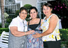 26092010 Lucieron como excelentes anfitrionas las abuelitas: Sra. Hortensia de la Rosa López y María Magdalena Álvarez Chavarría en honor a Claudia Maribel.