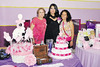25092010 Lucero Muñoz de Corcuera junto a su mamá Lucero Pereyra y su suegra Paty Sada.