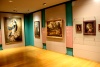 El museo alberga pinturas, mobiliaria y objetos religiosos.
