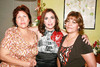 27092010 Karla Rivas el día de su festejo prenupcial junto a su mamá Lucy de Rivas y su futura suegra Lety de Monárrez.