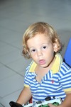 03102010 Roberto Carlos Herrera Iduñate lució muy apuesto en su fiesta de tres años de edad.