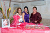 09102010 La festejada acompapñada de las anfitrionas: su mamá, Sra. Luz María Diosdado de Castañeda y su futura suegra Sra. Isabel Rodríguez de Navarro.