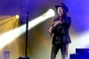 La espera por volver a ver al cantante español en Torreón no fue mucha, apenas el año pasado se había presentado en el Coliseo Centenario como parte de su gira Hellville Deluxe, pero ahora el concierto fue distinto, al tener como escenario un teatro y no un auditorio.