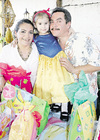 17102010 Pablo Andrés Rodríguez en su fiesta de cumpleaños, acompañado por Regina, Valentina y Salvador.