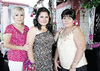 17102010 Ploen Salinas Macías acompañada de Margarita Macías y Patricia Calzada organizadoras de su despedida de soltera.