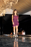 20102010 Una diversidad de accesorios así como calzado llamativo puede ser el complemento ideal para un elegante vestido.