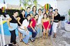 07112010 Paula Carrasco Llanas en compañía de un grupo de amigas en la reciente fiesta de canastilla con  motivo de la llegada de su bebé.