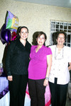 12112010 Rosa Elena recibió una fiesta de canastilla por parte de su mamá y familiares.