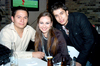 16112010 Roberto, Lorena y Luis.
