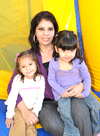 21112010 Nayme Rodarte gozó de su fiesta de segundo cumpleaños junto a su mamá Paola Angélica Rodarte y Socorro, Hortencia y Tensy Rebollar.
