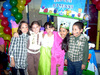 29112010 Yuceli Vanessa en su fiesta de nueve años de edad junto a amiguitas y su hermanito.