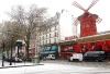 Aunque París es una ciudad de lluvias frecuentes, no está preparada para lidiar con la nieve.