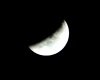 En vista de que el eclipse lunar total, que fue el único del año, coincidió con el solsticio de invierno, la Luna se vio brillante en lo alto del firmamento.