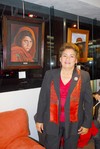 25012011 La autora de la exposición María Irma Reyes de Santiago.