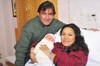 31012011 y Guillermo Gómez con su bebé Romina Janeth.