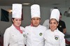 08022011 , Vita y Andrea acudieron a la inauguración del restaurante de la Universidad del Valle de México, Campus Torreón.
