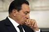 El vicepresidente egipcio Omar Suleiman anunció que el presidente Hosni Mubarak renunció a su cargo y delegó su autoridad al Consejo Supremo de las fuerzas armadas.