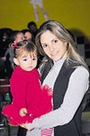 La festejada junto a sus papás Vicente Ríos y Gloria González de Ríos; y sus abuelitos, Delfino Ríos, Guadalupe de Ríos y Ofelia de González.