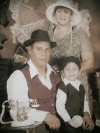 JENNIFER Flores con sus padres Fernando Flores Chibli y Lilia Rodríguez Flores.