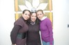 17022011 Rodríguez y Ana Adame junto a Vanessa Ávalos, quien celebró su cumpleaños.