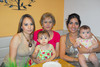 04042011 , Patricia y Griselda con dos hermosas bebitas.