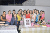 08042011 Hernández de Peza rodeada de las damas asistentes a su festejo de canastilla.