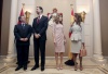 Los Príncipes de Asturias posan con estudiantes de la Universidad de Jordania durante su primera visita oficial juntos a este país.