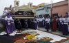 COSTA RICA. Feligreses católicos participan en la procesión de las cintas durante la semana mayor, en Llano Grande de Cartago, al este de San José.