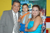 24042011  Macario Holguín festejó tres años de edad junto a sus papás Juan Héctor y Jeny.