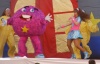 Temas como Estrellita, Pimpón, Bibidi babidi bu, entre otros, fueron coreados de principio a fin por los niños que acudieron al evento.