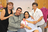 08052011 rodeada de sus papás Juan Gerardo Berlanga y Angélica Rodríguez, su abuela Juana Reyes y su tía Victoria Domínguez.
