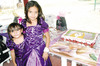 22052011 Nataly y Verónica Alejandra Luna González fueron festejadas al cumplir cinco y diez años de edad, respectivamente.