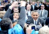 Los últimos fueron el presidente de EEUU, Barack Obama, y el ruso, Dmitiri Medvedev, que llegaron caminando juntos y se detuvieron para estrechar las manos con el público.