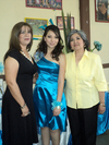 09062011  Lárraga Castro junto a las organizadoras del festejo, su futura suegra Sra. Mayela Moreno y su mamá Sra. Bertha Castro.