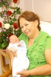 02072011  Fierro Cuevas nació el 14 de junio, es hija de Jéssica Cuevas de Fierro y Juan Carlos Fierro.